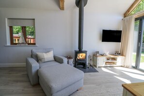 Fireplace - Robins Nest, Titchfield Common (Fareham)
