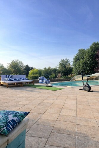 Design house with terrace & private pool