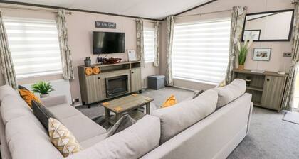 Beechwood Lodge, Little Haven