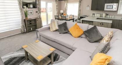 Beechwood Lodge, Little Haven