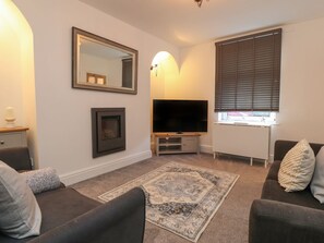 Living area - 10 Haw Grove, Hellifield. 2bed (Skipton)