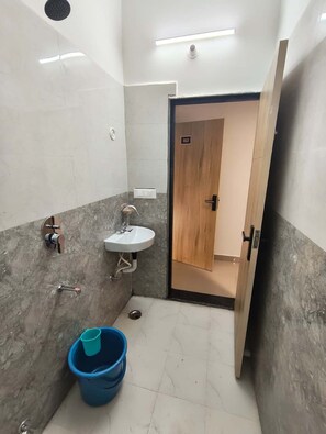 Bathroom - Hotel The Skyluxe (Agra)