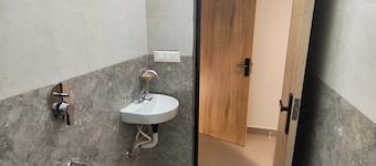 Hotel The Skyluxe