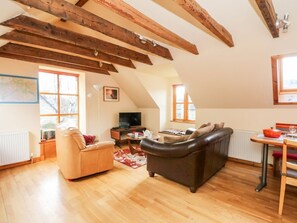 Living area - Larch Cottage, Aberfeldy (Aberfeldy)