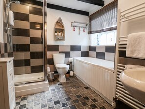 Shower - Midships Cottage, Whitby, North Yorkshire. (Whitby)
