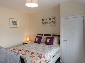 Room - North Terrace, Loftus (Saltburn-by-the-Sea)