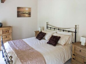 Room - Swallows Barn, Cressbrook (Buxton)