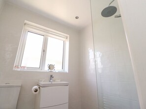 Shower - Bungalow by the Sea, Cleveleys (Thornton-Cleveleys)
