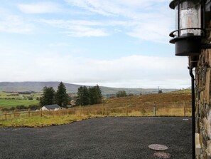 المنطقة المحيطة بالمنشأة