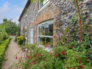 Exterior detail - West View in Feltwell, Norfolk (Thetford)