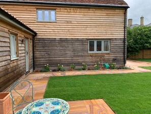 Terrace/patio - Lodge Cottage, Harwich (Harwich)