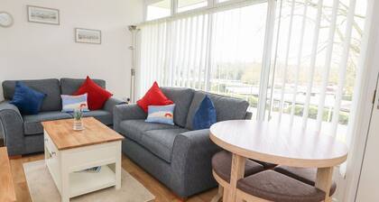 Pebbles: A Cozy Retreat in Cromer