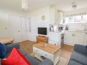 Living area - Pebbles: A Cozy Retreat in Cromer (Cromer)
