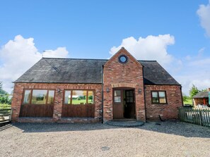 Exterior - Little Owl Barn, Upton Snodsbury (Worcester)