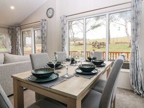 Dining - Woodpecker Lodge, Dunbar (Dunbar)