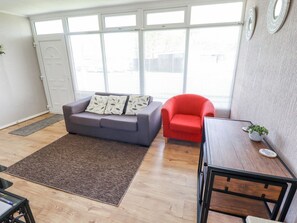 Living area - 68 Cherry Park in Lincolnshire (Skegness)