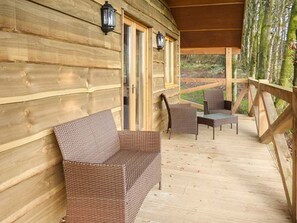 Terrace/patio - Valley View Lodge, Welshpool (Welshpool)