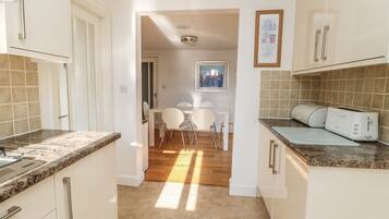 Dishwasher, highchair