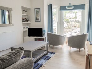 Living area - Harbour View Apartment, Looe (Looe)