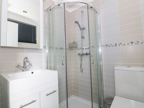 Shower - 44 Heritage Park, Stepaside (Narberth)