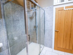 Shower - The Holt Barn, Kirkby Malzeard (Ripon)