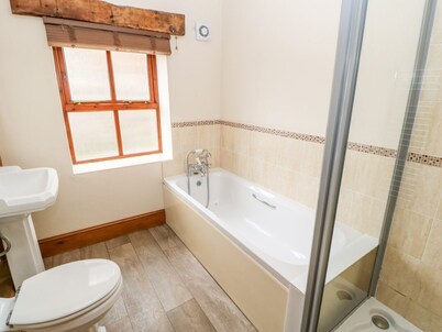 The Byre: Charming Retreat in Milton