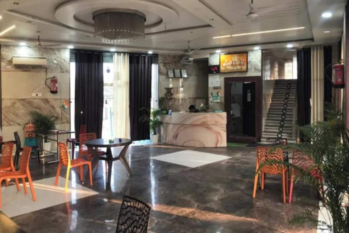 Deluxe Room, City View | Lobby