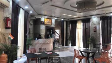 Superior kamer, uitzicht op stad | Dineren