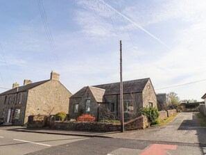 Exterior - The Old School, Lowick (Berwick-upon-Tweed)