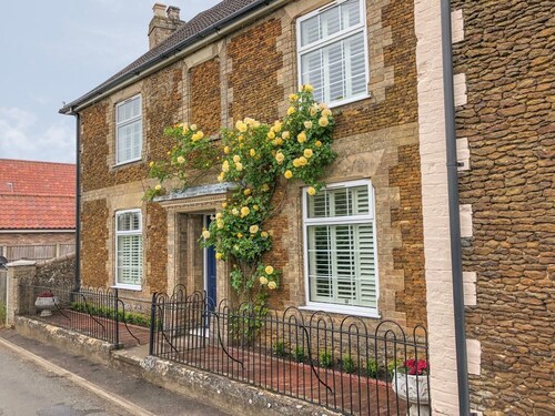 Bertelle: Charming Home in Grimston