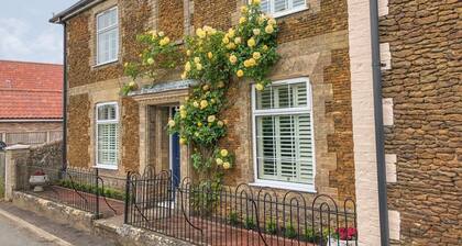 Bertelle: Charming Home in Grimston