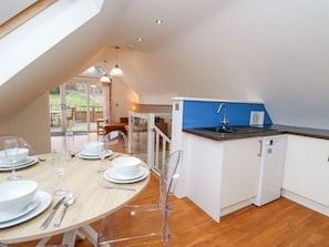 Dishwasher, highchair - Charming Ty Henri in Tresaith (Cardigan)