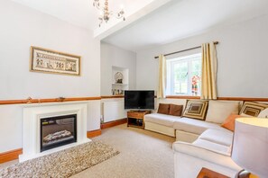 Living area - Charming Distyll Home in Ruthin (Ruthin)