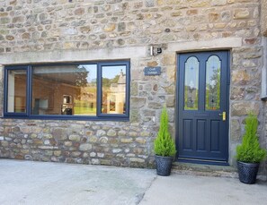 تفاصيل الفندق من الخارج