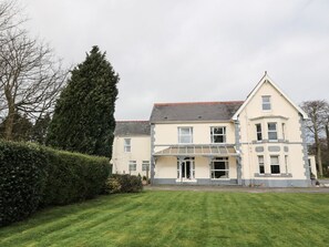 Exterior - Muriau Park, Caernarfon, Hot tub (Caernarfon)