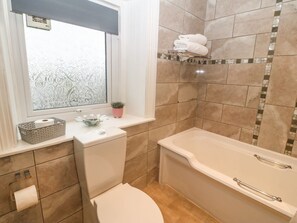 Shower - Muriau Park, Caernarfon, Hot tub (Caernarfon)