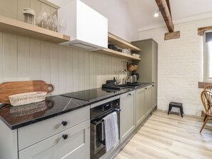 Private kitchen - Beech Cottage - Fold Yards, Alderwasley (Belper)
