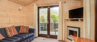 Canadian Cabin No 38, Keswick.