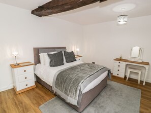 Room - Beudy Bach, Llanfair (Llanbedr)