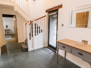 Interior - Beudy Bach, Llanfair (Llanbedr)