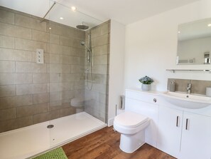 Shower - The Old Dairy, Adiham, near Wingham, Kent. (Canterbury)