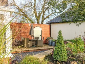 Terrace/patio - South Lodge, Hazelbury Bryan (Sturminster Newton)