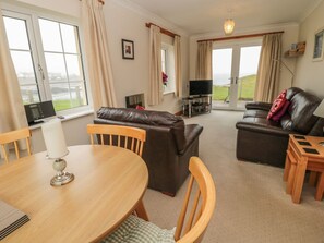 Living area - White Rock Cottage, Beadnell (Chathill)