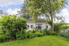 Exterior - Bracken Barn Cottage, Widdrington (Morpeth)
