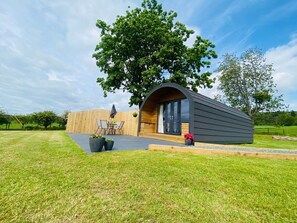 Outdoor dining - Dryfe Lodge, Lockerbie (Lockerbie)