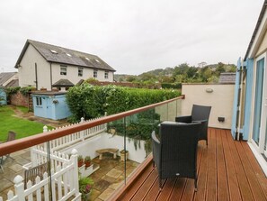 Terrace/patio - Angorfa: A Charming Retreat in Beaumaris (Beaumaris)
