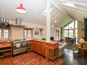 Interior - Old Cary Cottage, Langport (Langport)