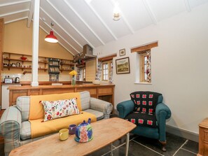 Living area - Old Cary Cottage, Langport (Langport)