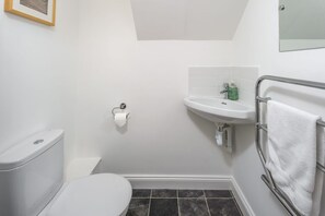 Shower - 39 Longbeach Drive, Beadnell (Chathill)