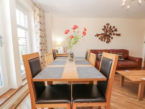 Dining - Harbour Lodge, Whitby (Whitby)